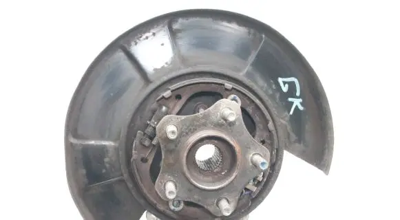 Infiniti Q50 Rear wheel hub