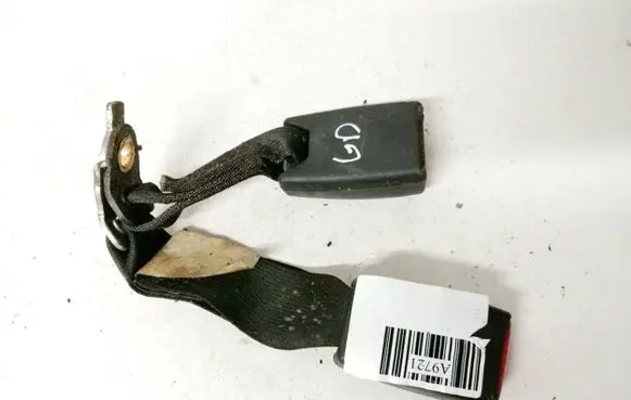 Chrysler 300 - 300C Rear seatbelt buckle