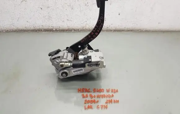 Mercedes-Benz S W221 Brake pedal A2212900901