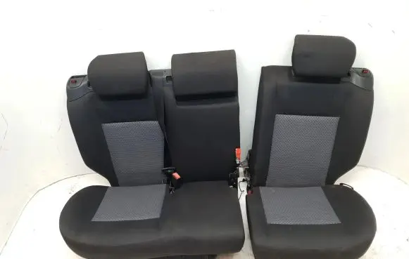 Mercedes-Benz A W169 Second row seats 