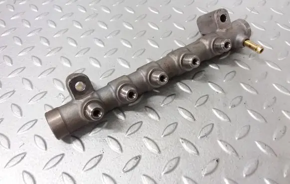 Opel Insignia A Fuel main line pipe 0445214324 55578285
