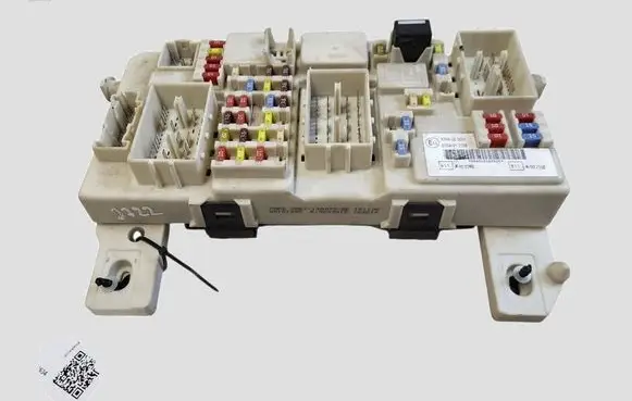Ford Focus Fuse module E1197RA000001 E1197RA012108 E11A000280
