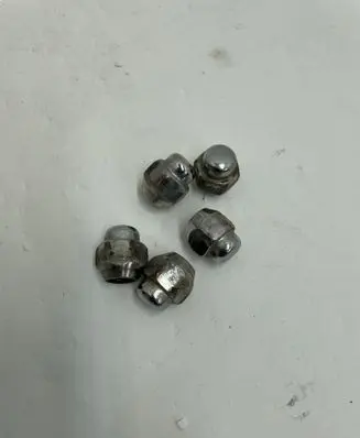 KIA Sorento Nuts/bolts 