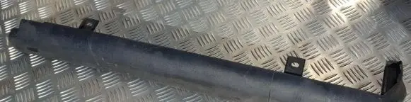 Volkswagen PASSAT B4 Sill 333867776A