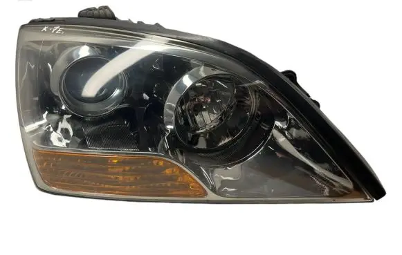 KIA Sorento Headlight/headlamp 921023e5xx