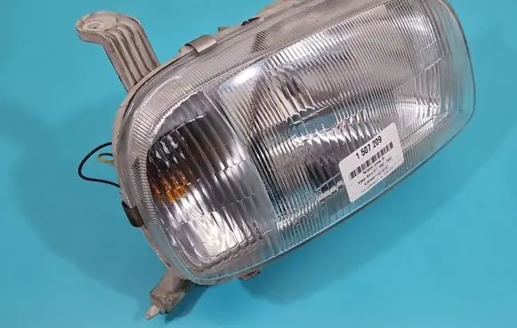 Nissan Micra Headlight/headlamp IMPRK1507209