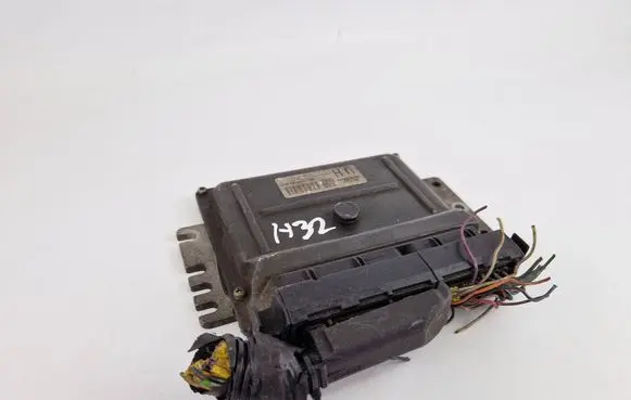 Nissan Micra Engine control unit/module MEC32040