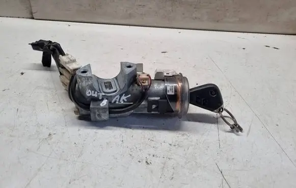 Subaru Outback Ignition lock 88215AG000 6208 X1T25971