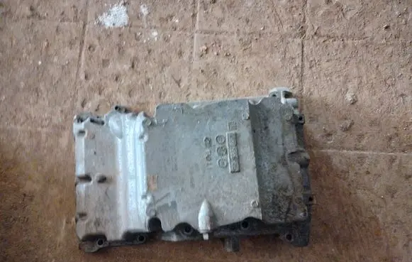 Cadillac CTS Oil sump 12641015