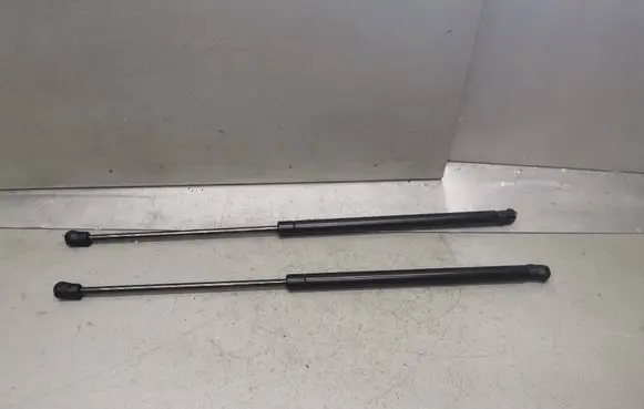Hyundai i30 Tailgate/trunk strut/damper 