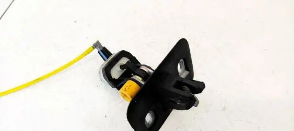 Mercedes-Benz E W210 Seat back rest lock catch 