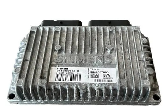 Peugeot 206 Engine control unit/module 9644057680 S118057505C