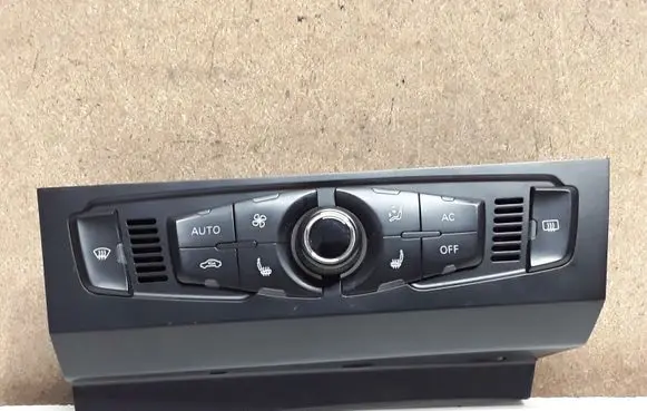 Audi A4 S4 B8 8K Climate control unit 8T1820043AA