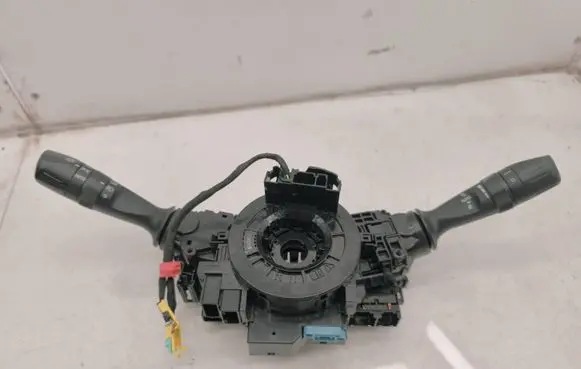Toyota C-HR I Airbag slip ring squib (SRS ring) 89245F4010