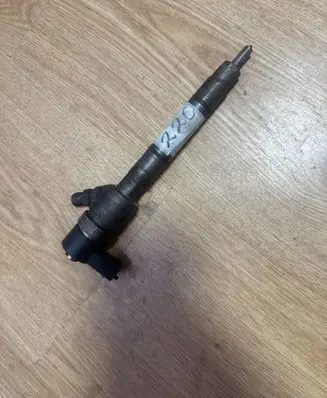 KIA Ceed Fuel injector 0445110256