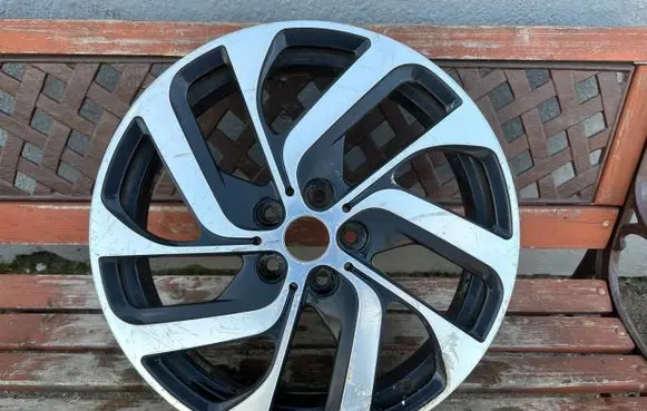BMW i3 R19 alloy rim 