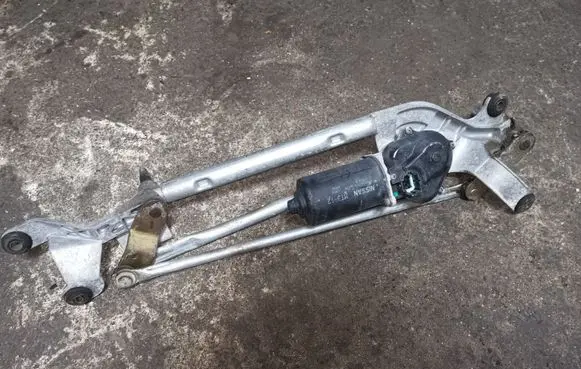 Nissan Primera Front wiper linkage and motor 28810AU310