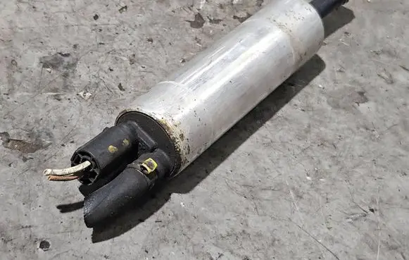 BMW X5 E53 Fuel injection high pressure pump 6767383