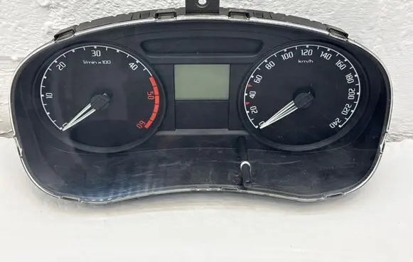 Skoda Fabia Mk2 (5J) Speedometer (instrument cluster) 5J0920801C