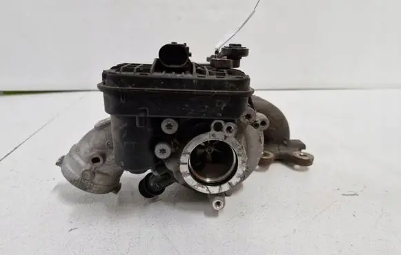 Volkswagen PASSAT B8 Turbo 05E145701K