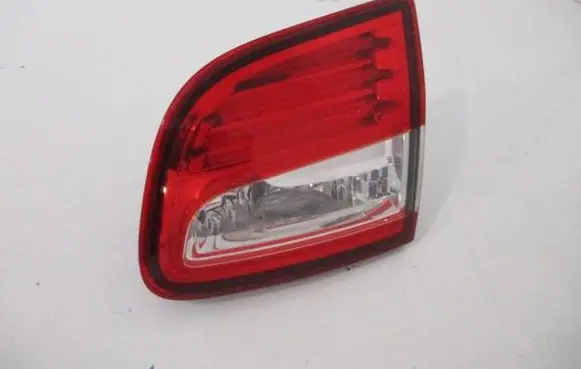 Citroen C4 Aircross Tailgate rear/tail lights 13237166