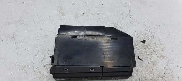 Toyota Avensis T250 Windscreen/window heater switch 8479005130 MS385100111