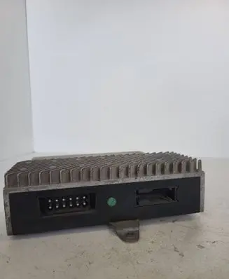 BMW 5 E39 Sound amplifier 086661057