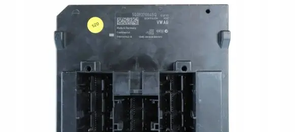 Volkswagen Tiguan Comfort/convenience module 5Q0937084BQ