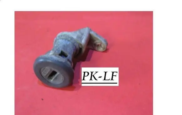 Renault Espace II Front door lock (next to the handle) 