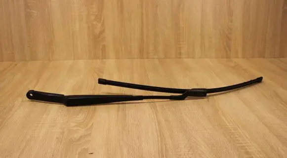 Opel Meriva A Front wiper blade arm