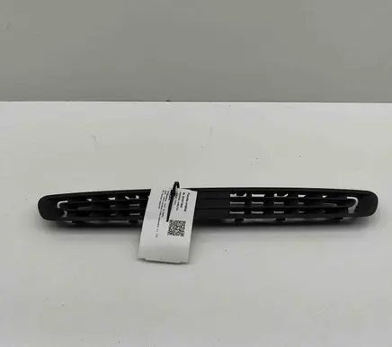 Audi Q8 Dashboard air vent grill cover trim 4M8819632
