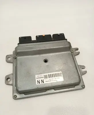 Nissan Qashqai+2 Engine control unit/module A56Z90 32082017 A56Z90667626