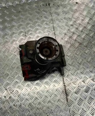 Volvo XC90 Front differential 05733