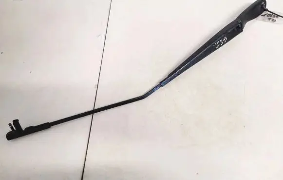 Volvo V50 Front wiper blade arm 30698250