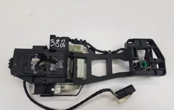 Ford Focus ST Front door exterior handle/bracket BV6T14F302AAE