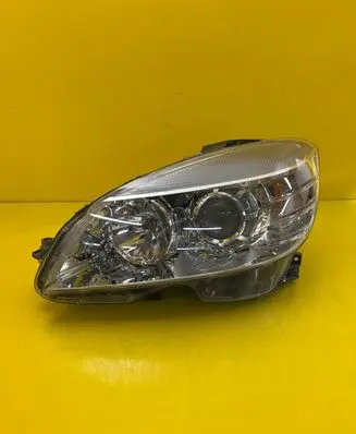 Mercedes-Benz C W204 Headlight/headlamp A2048208761