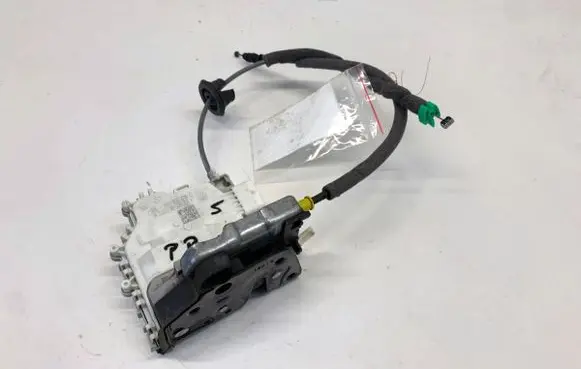 Audi A4 S4 B9 8W Front door lock 8X1837016C