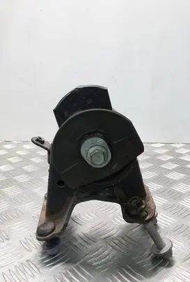 Lexus NX Engine mount bracket