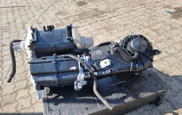 Subaru Impreza II Heater fan/blower 72210FE030 3B60134300