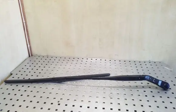 Opel Meriva A Front wiper blade arm 13139725