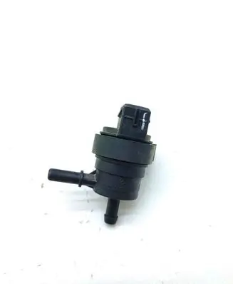 Mercedes-Benz ML W164 Valve vacuum A0004769832