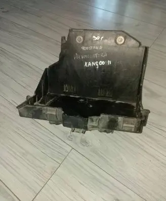 Battery box tray