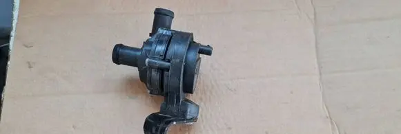 Audi Q3 F3 Electric auxiliary coolant/water pump 3QF121599C