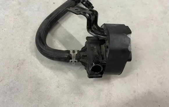 Tesla Model S Electric auxiliary coolant/water pump 105723500G 18346C0502