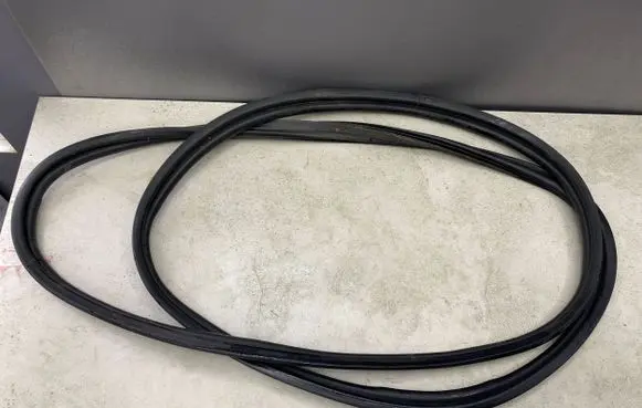 Ford C-MAX II Trunk rubber seal (body) AM51UR404A06 D1M2AR404A06