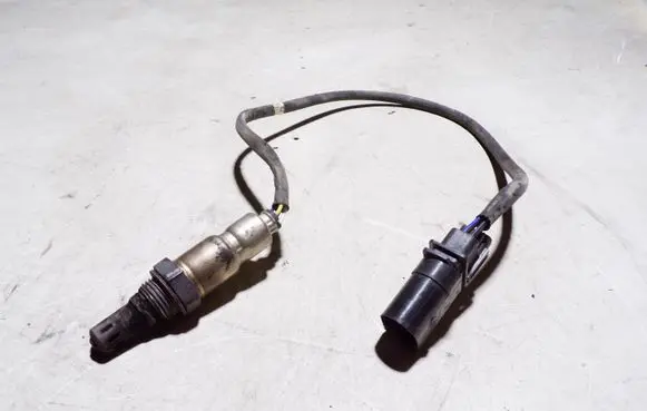 Volkswagen Touran II Lambda probe sensor 03L906262A