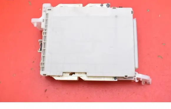 Toyota Yaris Comfort/convenience module 892210D870