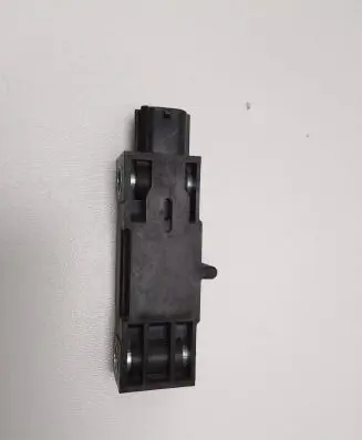 Suzuki Grand Vitara II Airbag deployment crash/impact sensor 3893065J30