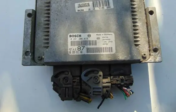 Peugeot 607 Engine control unit/module 9635591180 0261206418