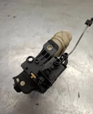 Mercedes-Benz S W220 Tailgate/trunk/boot lock/catch/latch A2207500185